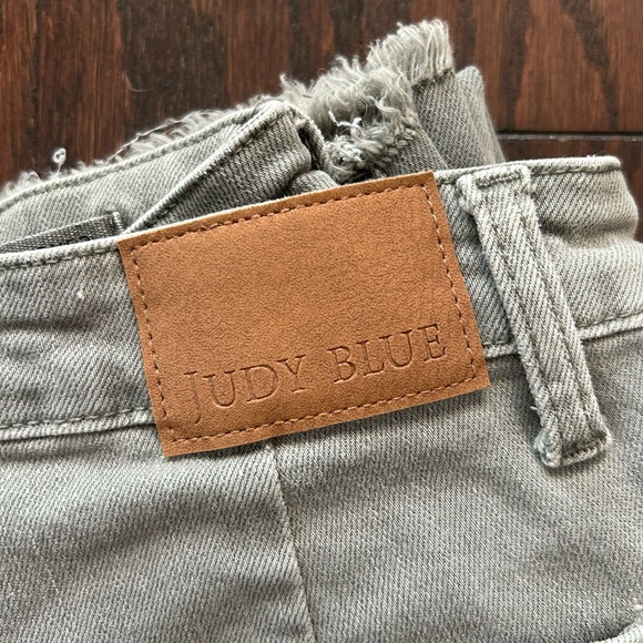Judy Blue High Waist Olive Wide Leg Crop Jeans | Size 7/28 | Style #: JB88734 - Picture 6 of 11